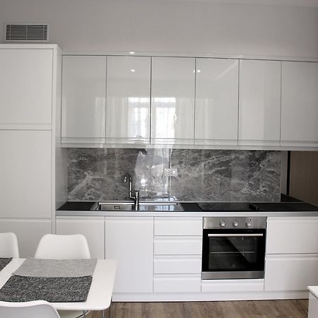 Fleur Apartment Tirana Exterior foto