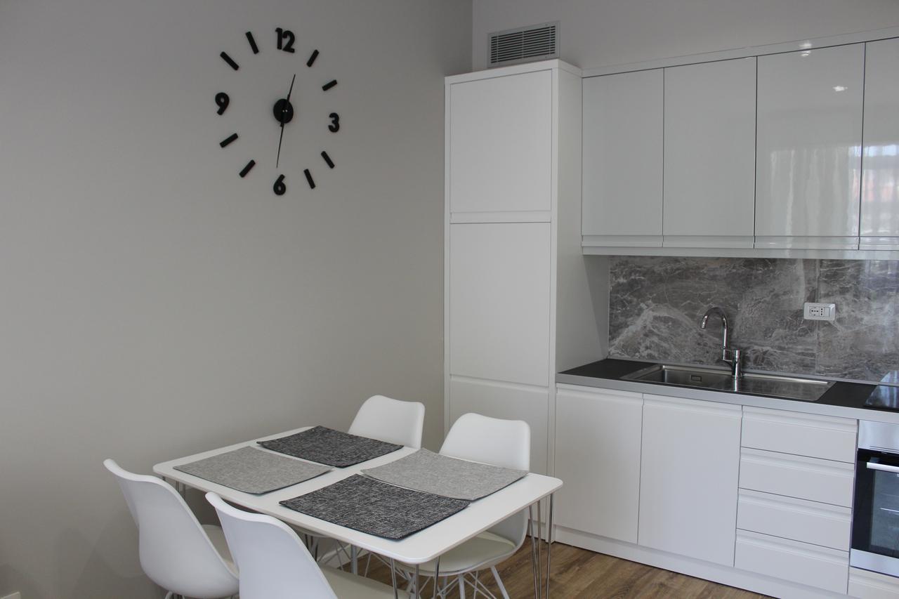 Fleur Apartment Tirana Exterior foto